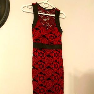 Beautiful evening dress. Suitable for a night out or special events